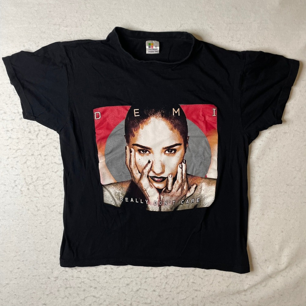 Demi Lovato World Tour 2014‎ T Shirt Black Size Medium "Really Don't Care"